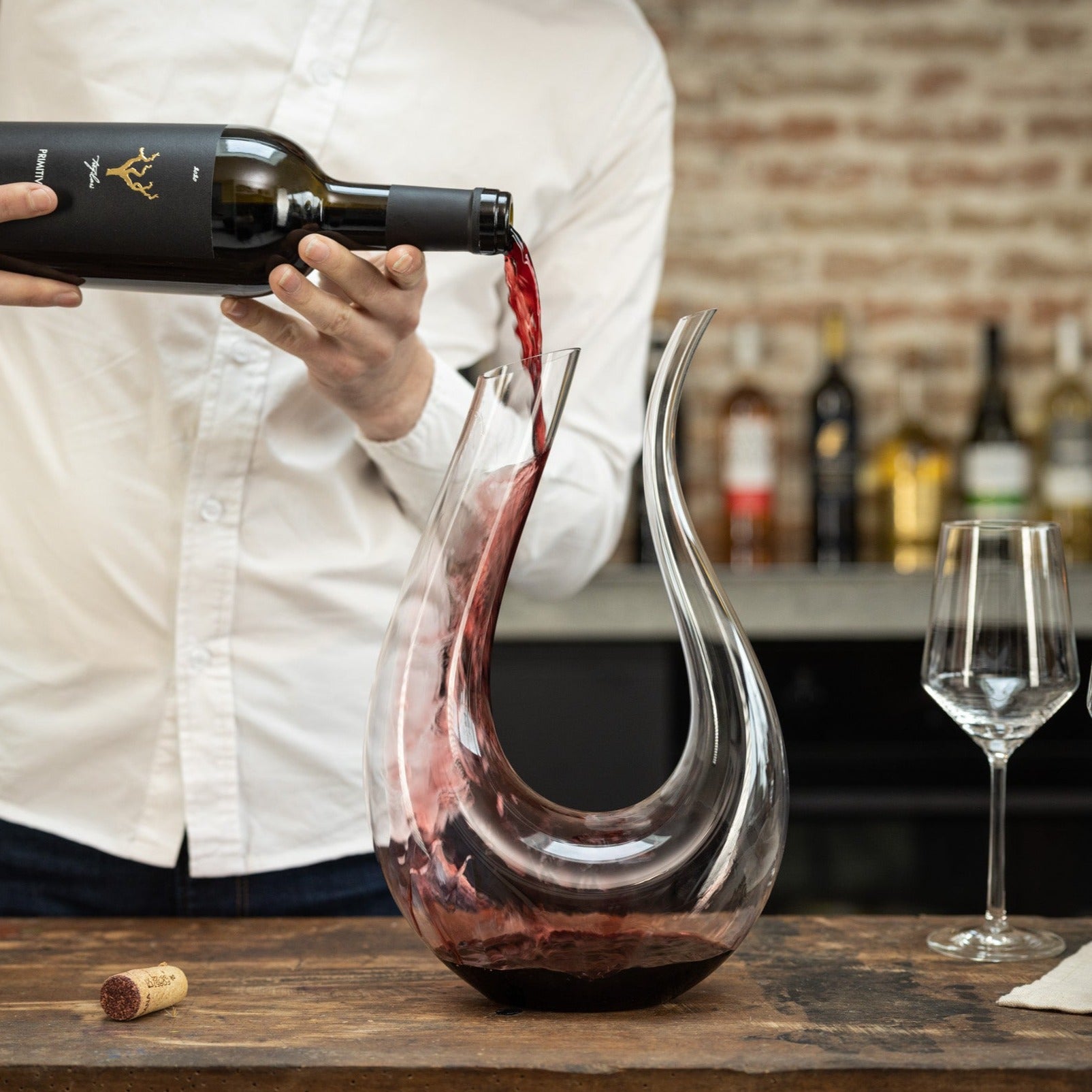 Le Chateau Wine Decanter – 100% handblown, loodvrij, kristallen glas, rode wijnkarafe, wijngeschenk, wijnaccessoires van Le Chateau Le Chateau Wine Decanter – 100% handblown, loodvrij, kristallen glas, rode wijnkarafe, wijngeschenk, wijnaccessoires van Le Chateau